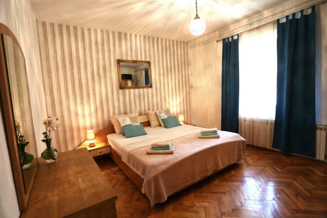 Apartments Rose Каштела Экстерьер фото